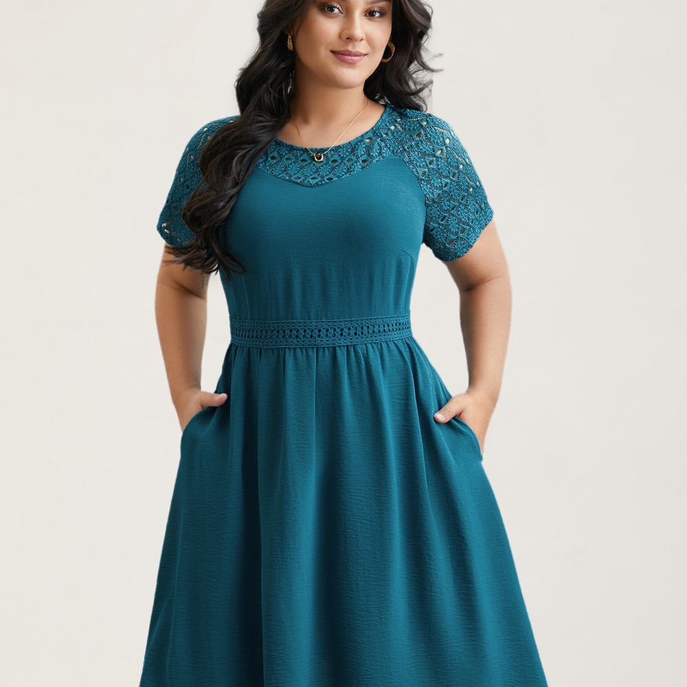 BloomChic Teal Crochet Midi Dress with pockets 18/20 NWT
